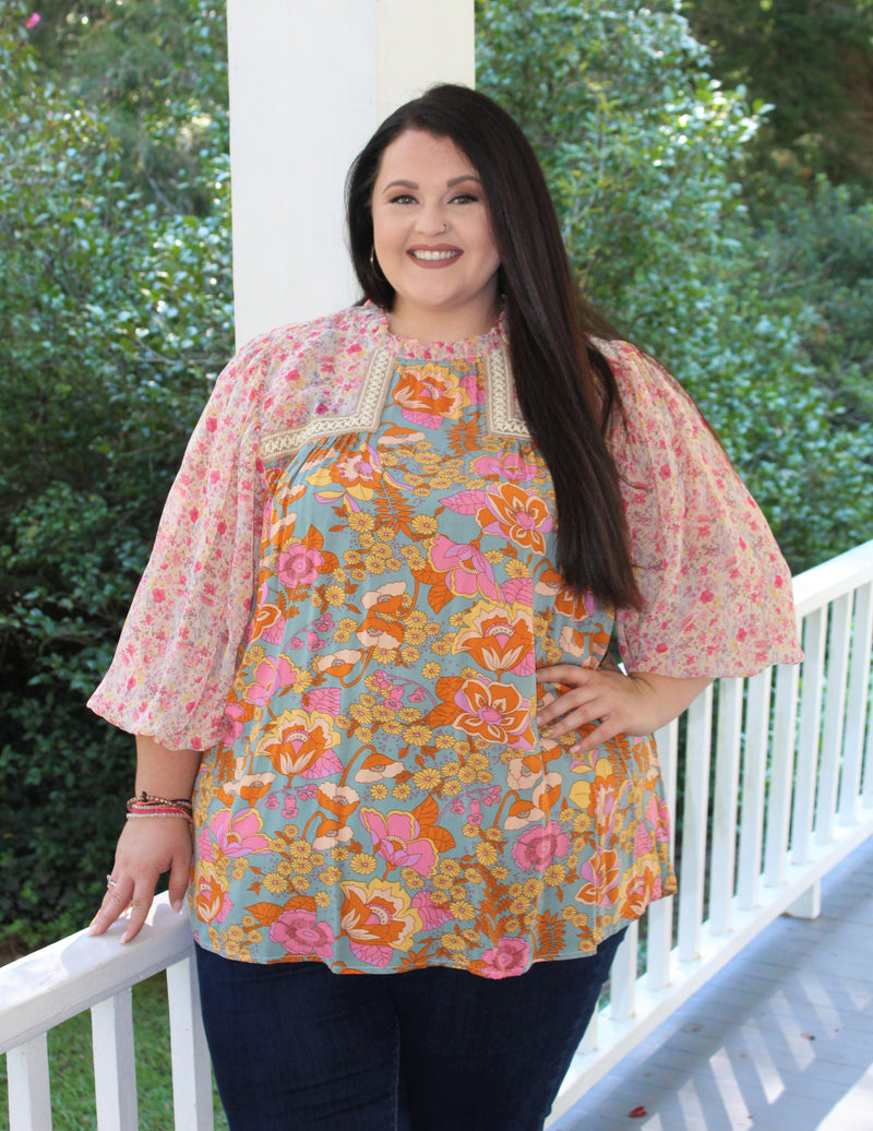 Falling for Floral Curvy Top