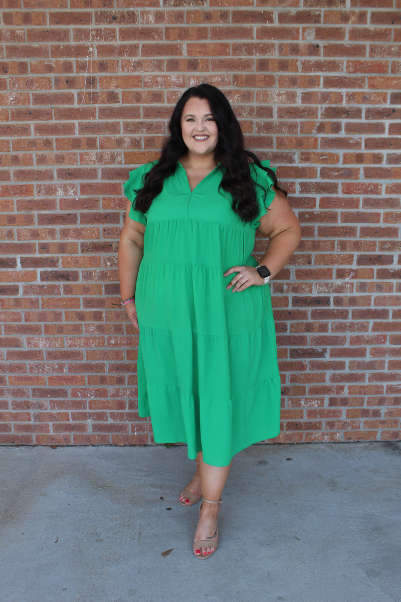 Made to Shine Curvy Maxi in Kelly Green